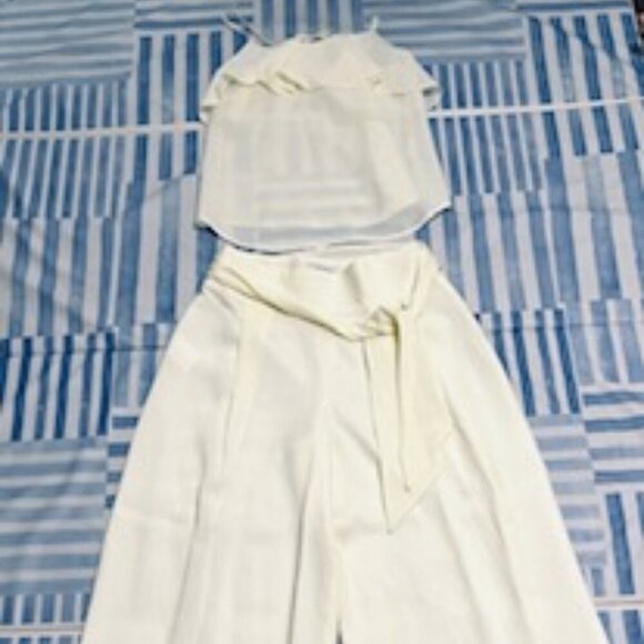 Club Monaco Ivory Tie Waist Trousers & Matching Ruffled String Tie Top - Picture 3 of 8